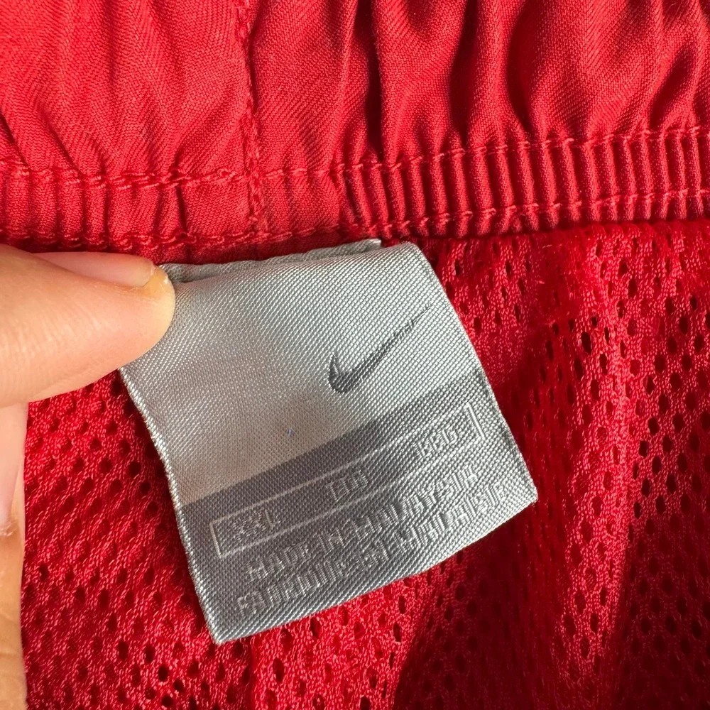 Nike Athletic Shorts Mens Size XL Red Grey Stripe Cargo Mesh Lined Drawstring